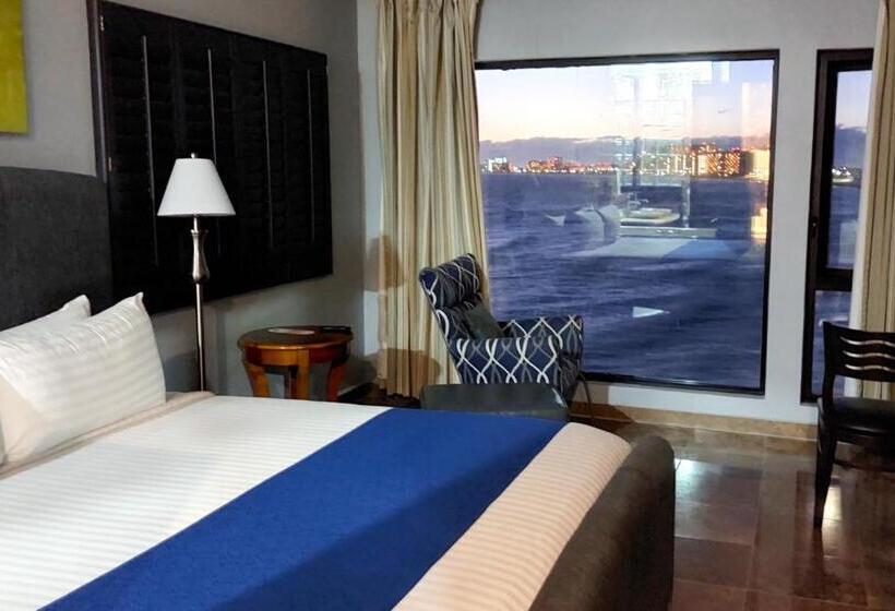 سوئیت با وان آب گرم, Peñasco Del Sol