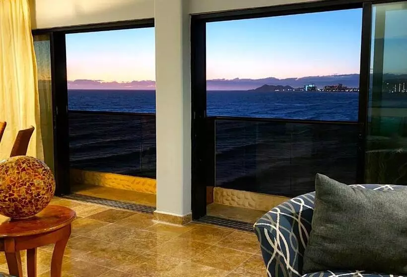 2 Bedroom Suite, Peñasco Del Sol