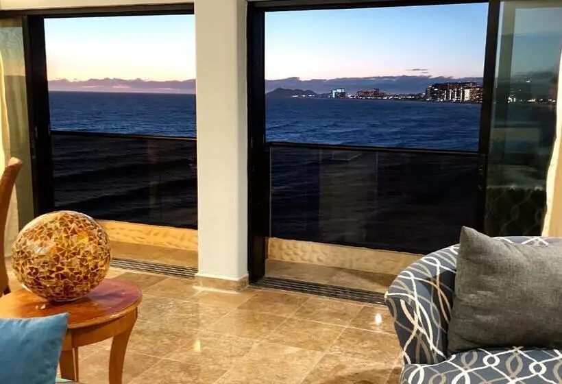 2 Bedroom Suite, Peñasco Del Sol