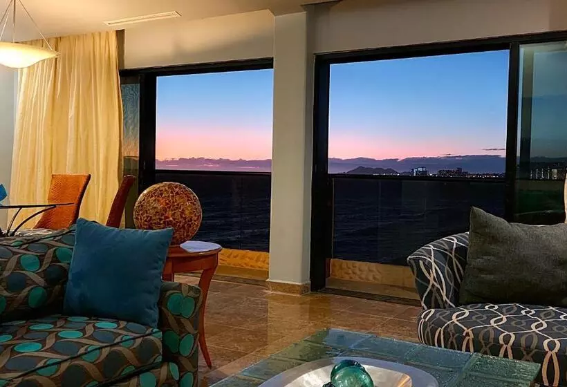 2 Bedroom Suite, Peñasco Del Sol