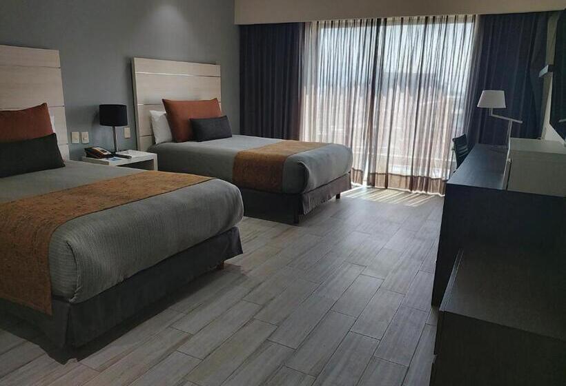 اتاق لوکس, Real Inn Perinorte