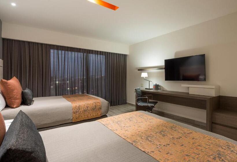 اتاق لوکس, Real Inn Perinorte