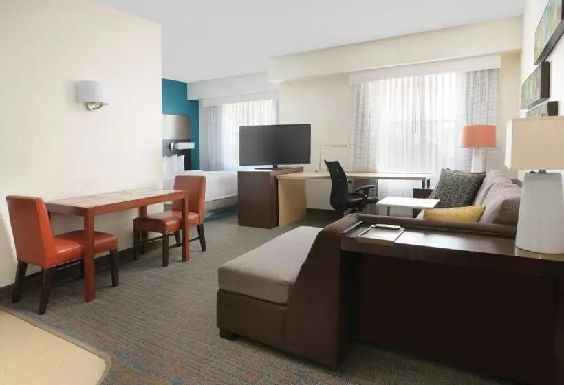 استودیوی استاندارد, Residence Inn Dallas Park Central