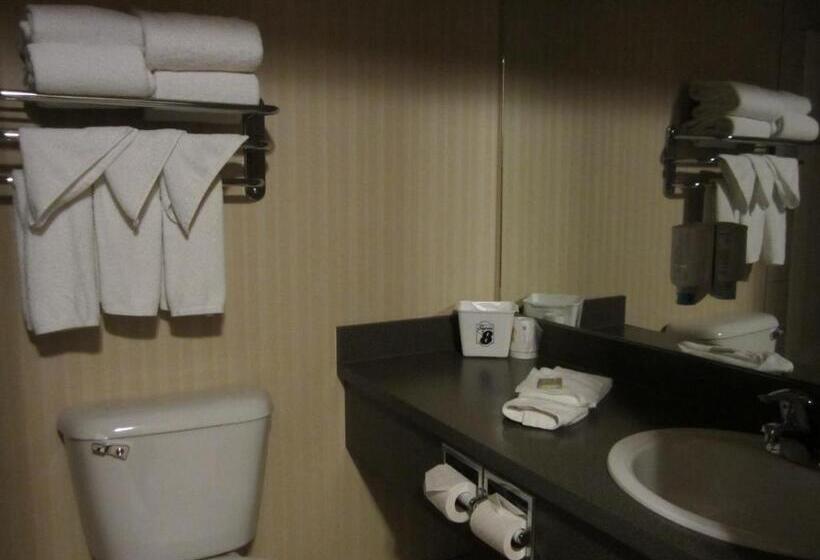 Номер Стандарт, Super 8 By Wyndham Fort St. John Bc
