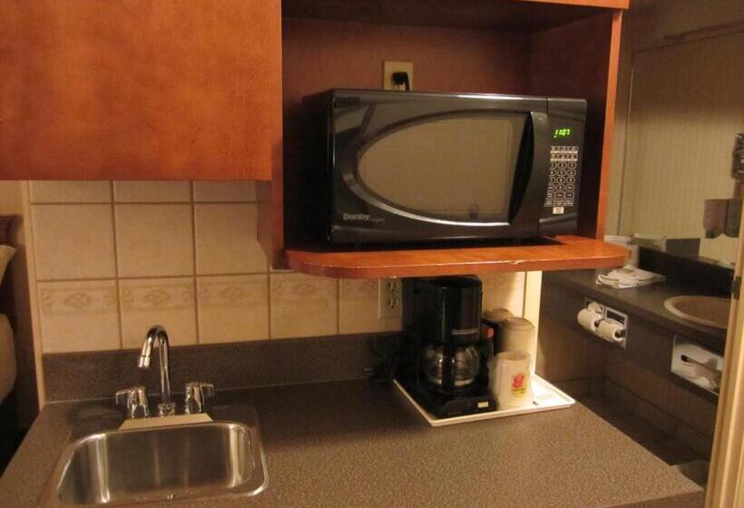 标准间, Super 8 By Wyndham Fort St. John Bc