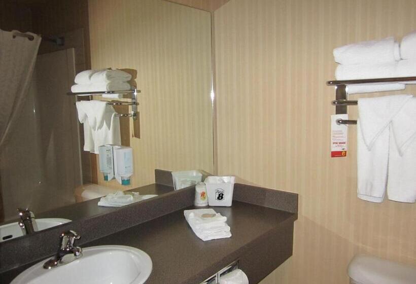 豪华套房, Super 8 By Wyndham Fort St. John Bc