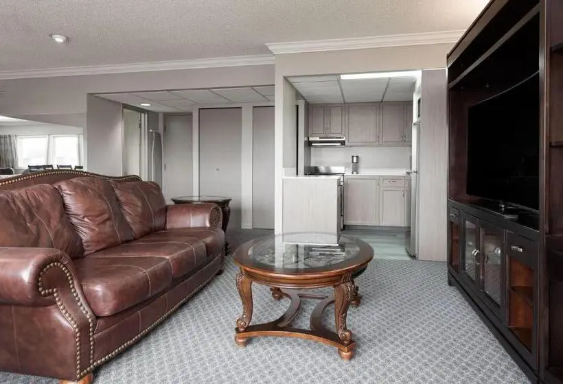 キングサイズベッドのスイートルーム, Travelodge by Wyndham Grande Prairie