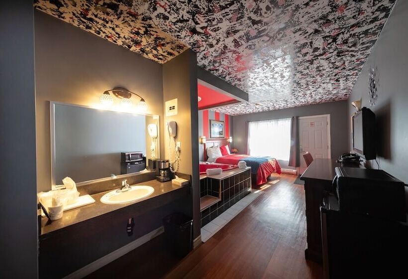 جناح, Villager Lodge Niagara Falls