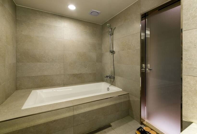 디럭스 룸, Sunbee Hotel Insadong Seoul