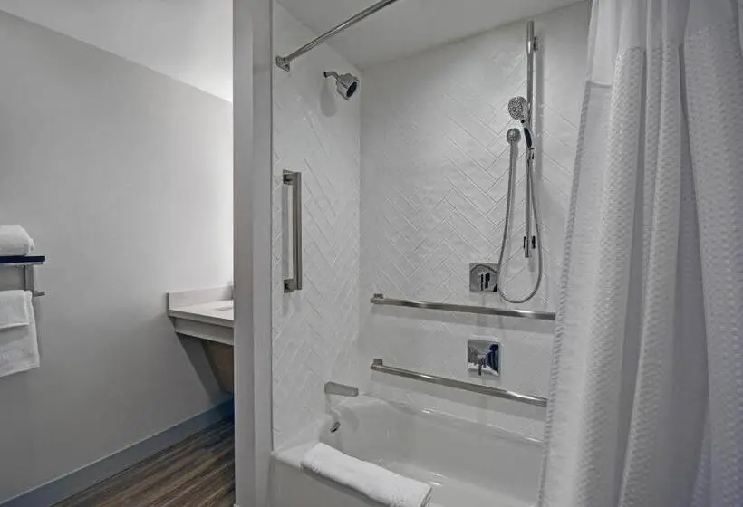 スタンダードスタジオ, Towneplace Suites By Marriott Fall River Westport
