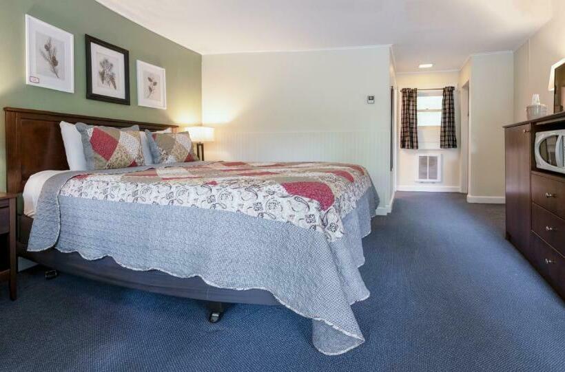 Номер Deluxe Кровать Кинг, Acadia Pines Motel