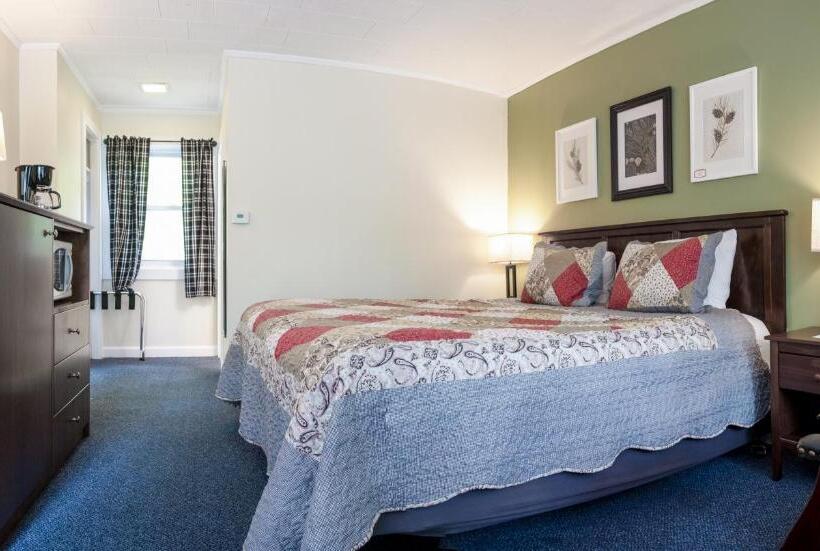 デラックスルーム, Acadia Pines Motel