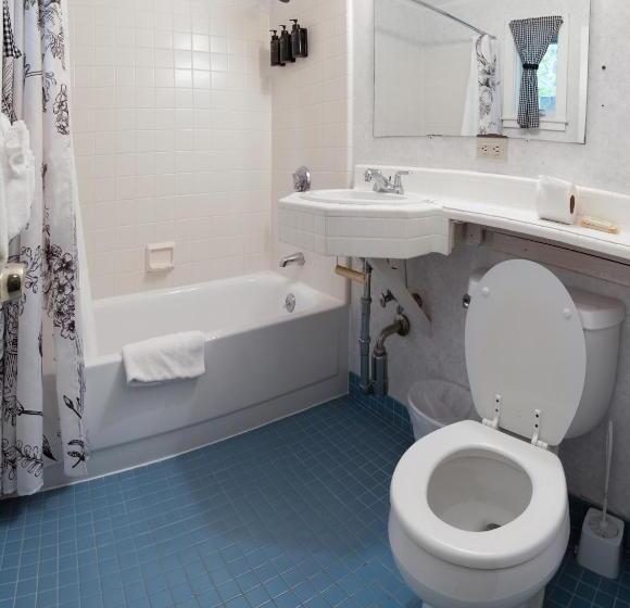 スーペリアファミリールーム, Acadia Pines Motel