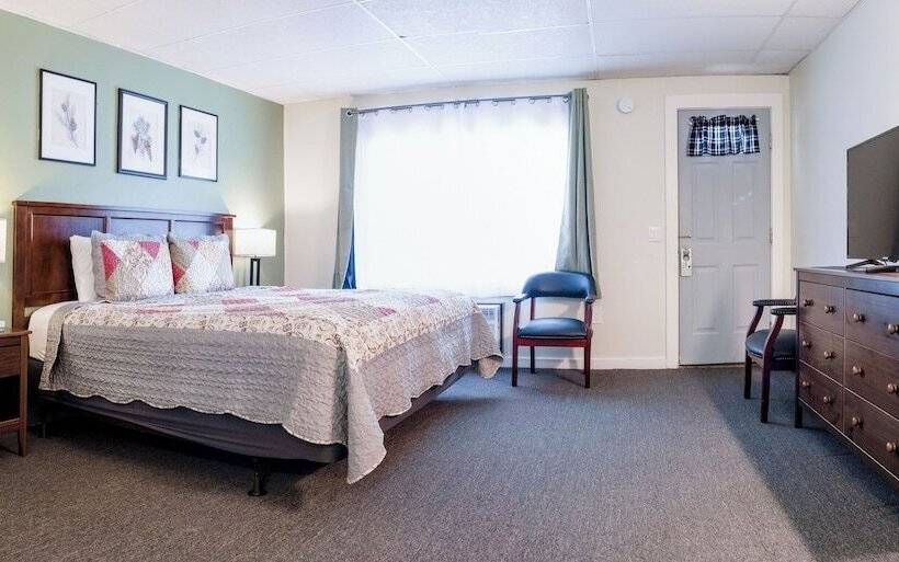 Aile Odası, Acadia Pines Motel