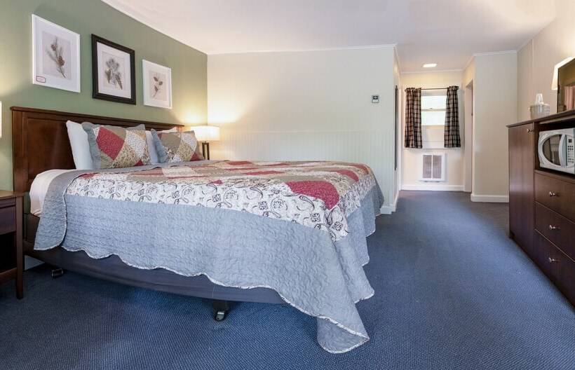 スタンダードルーム, Acadia Pines Motel