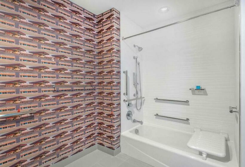 غرفة قياسية سرير كينج, Aloft Denver North Westminster