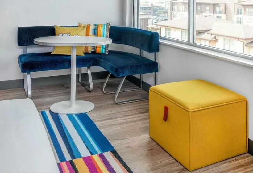 キングサイズベッドのスタンダードルーム, Aloft Denver North Westminster