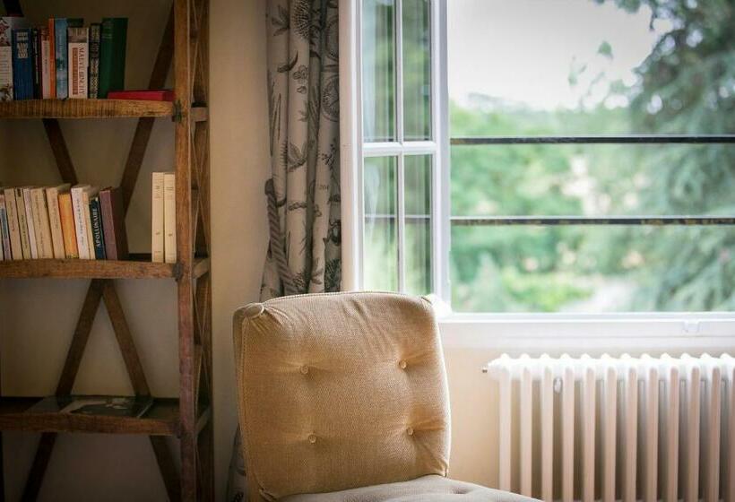 جناح سرير كينج, Château Laborde Saint Martin