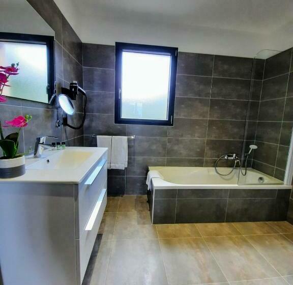 اتاق استاندارد سه نفره, Hôtel Casa Mea