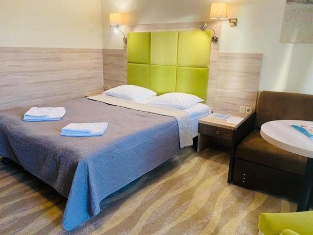 غرفة قياسية ثلاثية مزودة بتراس, Willa Złota