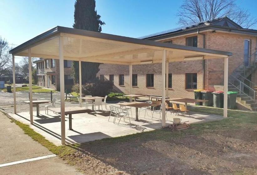 اتاق استاندارد یک نفره, Seranin Bathurst