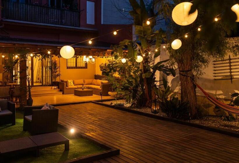 Номер Стандарт Совместная Ванная, Portrait Boutique Guesthouse