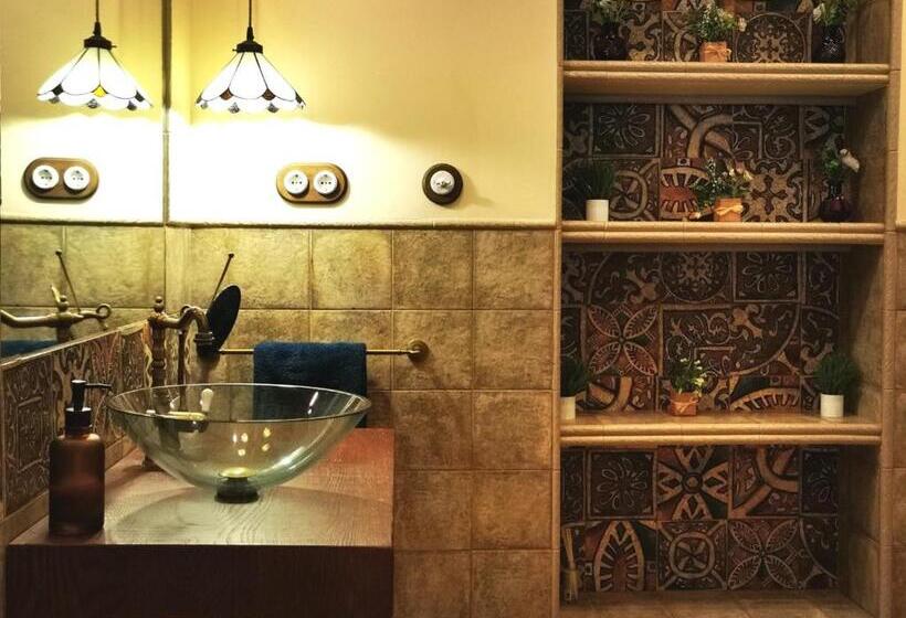 Номер Стандарт Совместная Ванная, Portrait Boutique Guesthouse