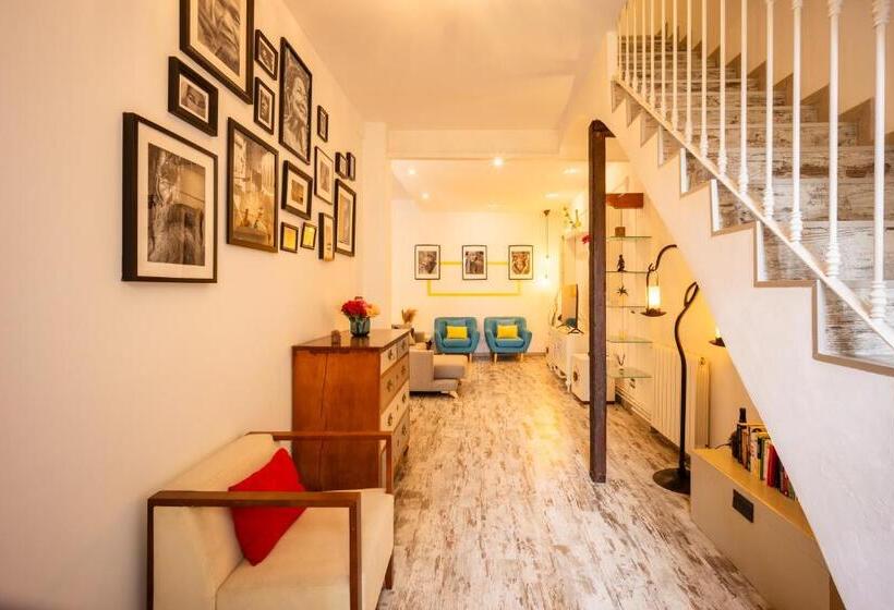 Номер Стандарт Совместная Ванная, Portrait Boutique Guesthouse