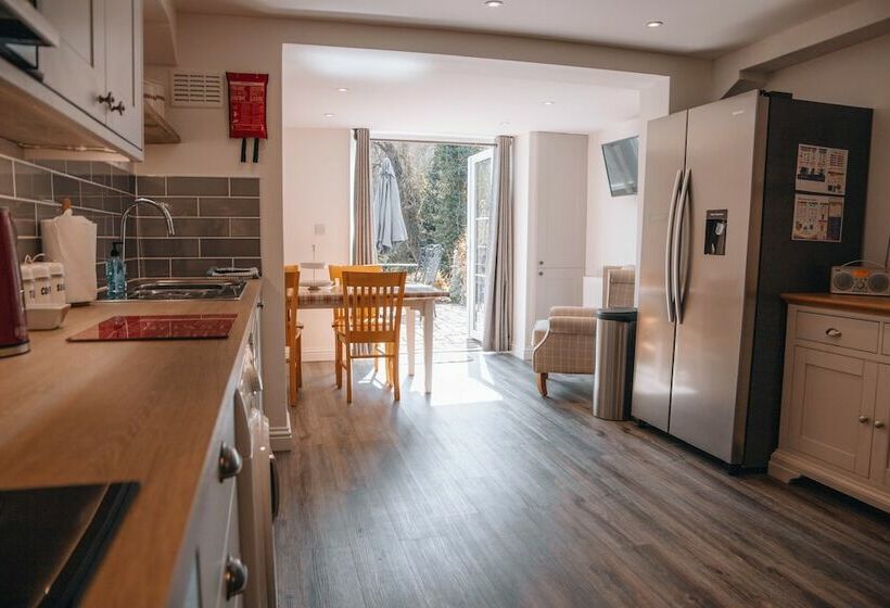 خانه 1 خوابه, Riverbank Cottage