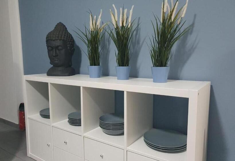 חדר סטנדרט חדר אמבטיה משותף, White Pearl Hostel 2