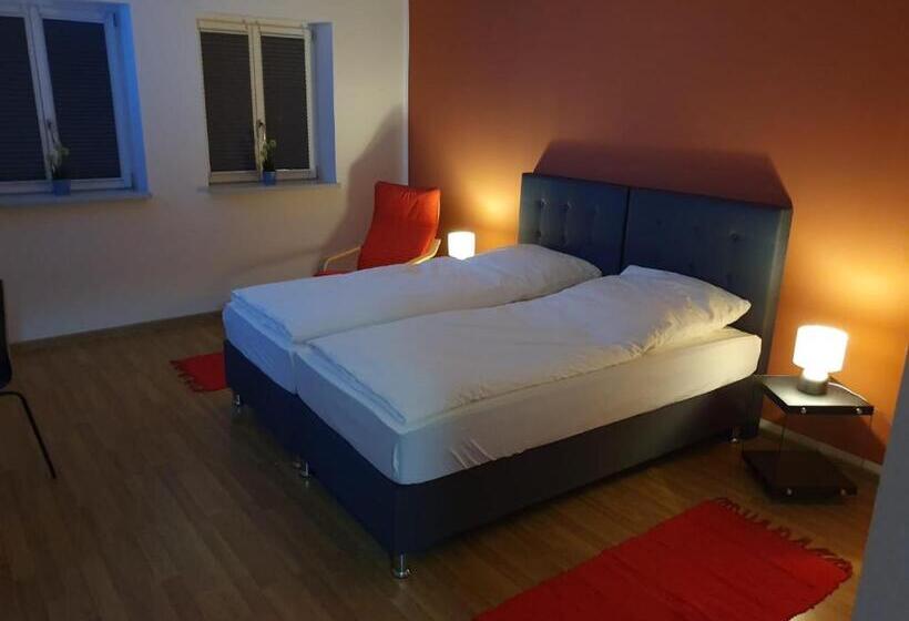 חדר סטנדרט חדר אמבטיה משותף, White Pearl Hostel 2
