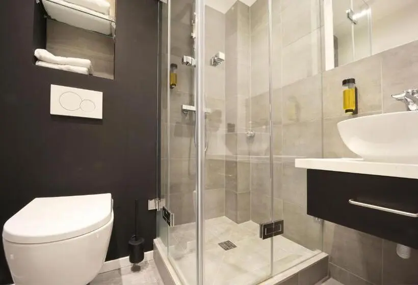 スタンダードスタジオ, Juststay Solingen Hotel & Apartments