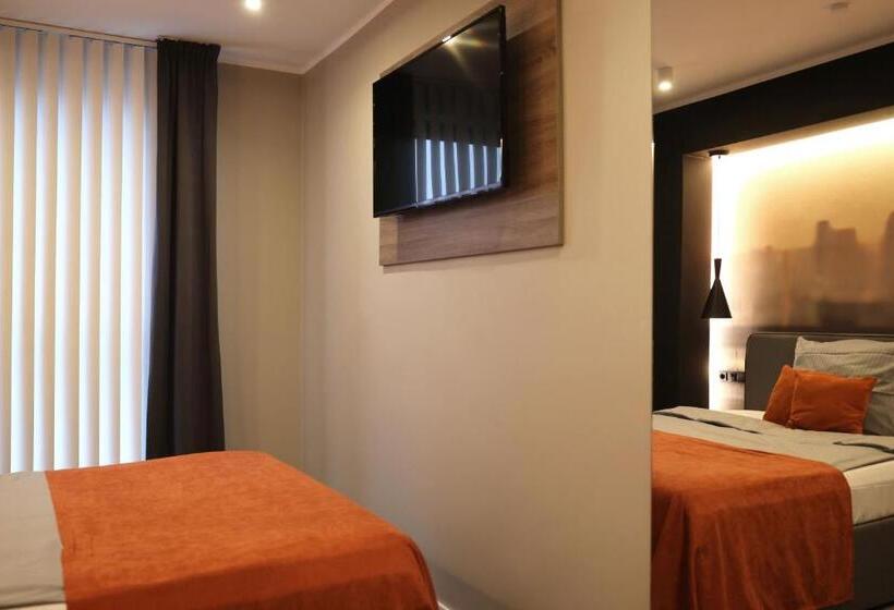 Классический Номер, Juststay Solingen Hotel & Apartments