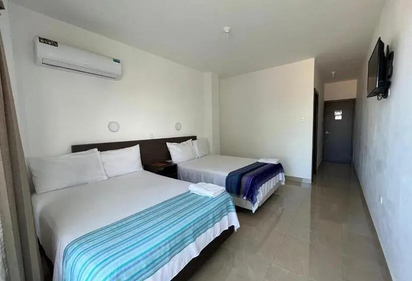 اتاق استاندارد چهارنفره با بالکن, Mare S&m Casa Hostal