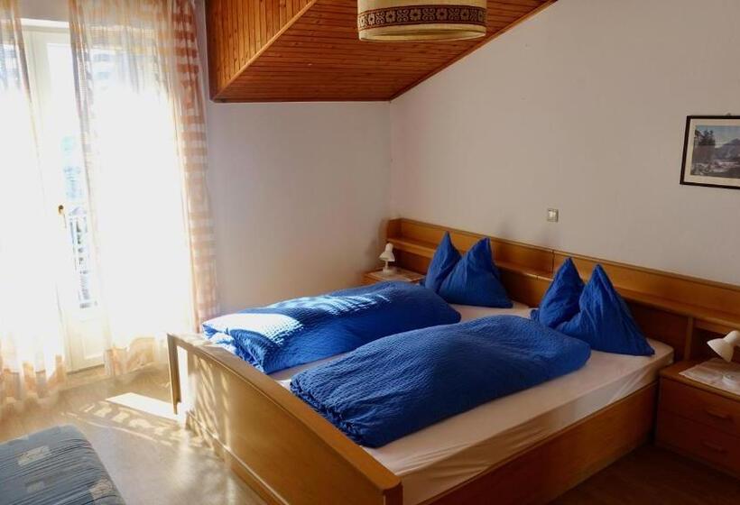 Standard room with outdoor bath, Haus Jablonsky