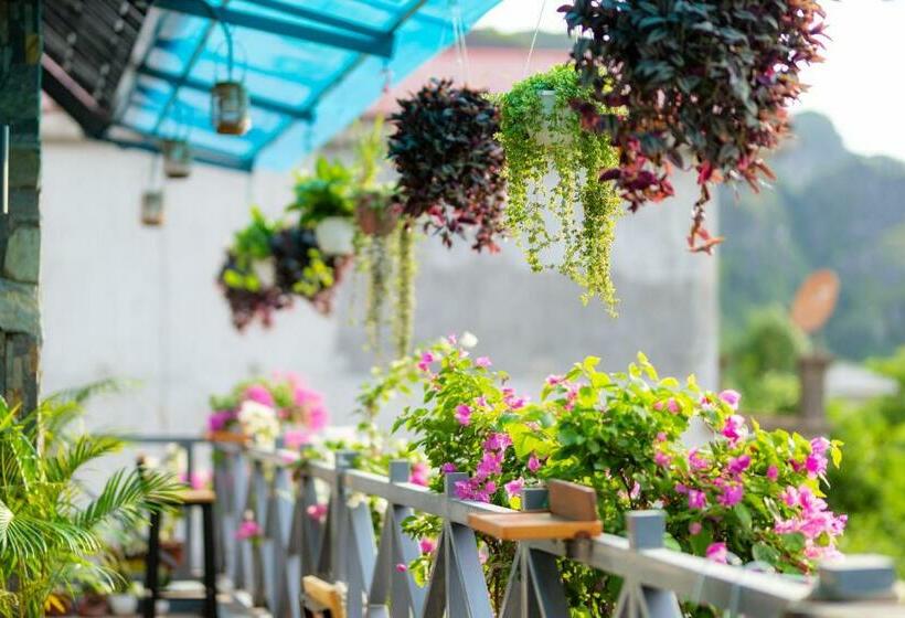 اتاق استاندارد با چشمانداز کوهستان, An Thái Homestay And Bar