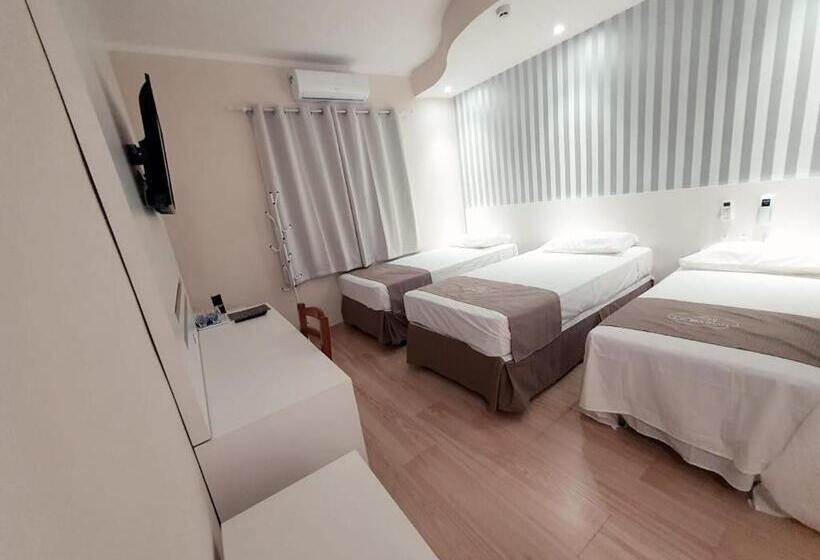 コンフォートトリプルルーム, Charles