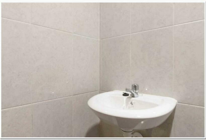 Номер Стандарт, Koolkost Near Cbd Ciledug Family Mall