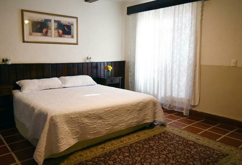 חדר משפחתי נוף לגינה, Rancho El Morillo