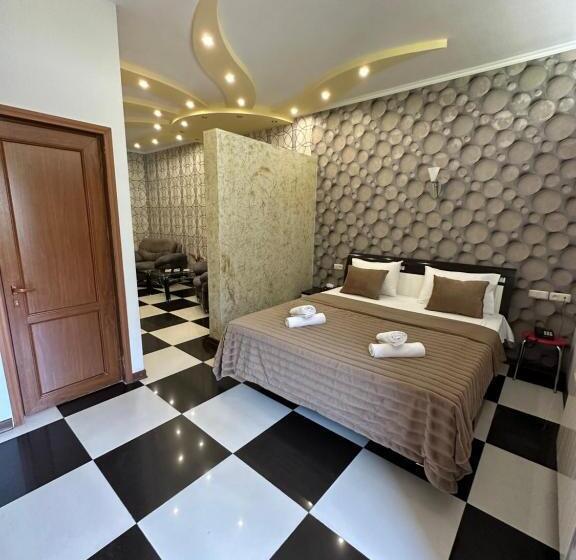 발코니 디럭스 룸, Royal Plus