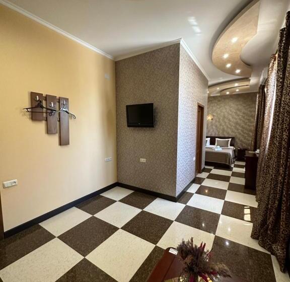 디럭스 룸, Royal Plus