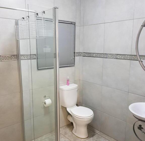 غرفة عائلية, Huis Van Seisoene