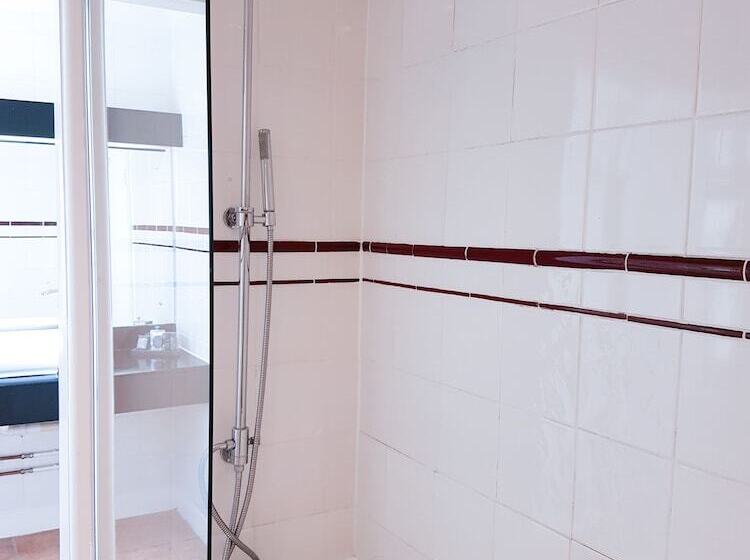 Номер Стандарт Вид на Море с Балконом, Cumberland Hotel Oceana Collection