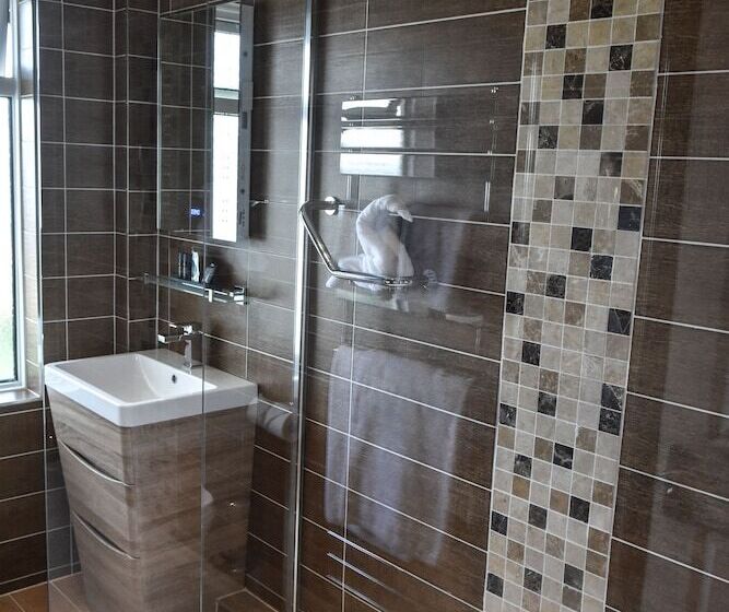 Семейный Номер Вид на Море, Cumberland Hotel Oceana Collection