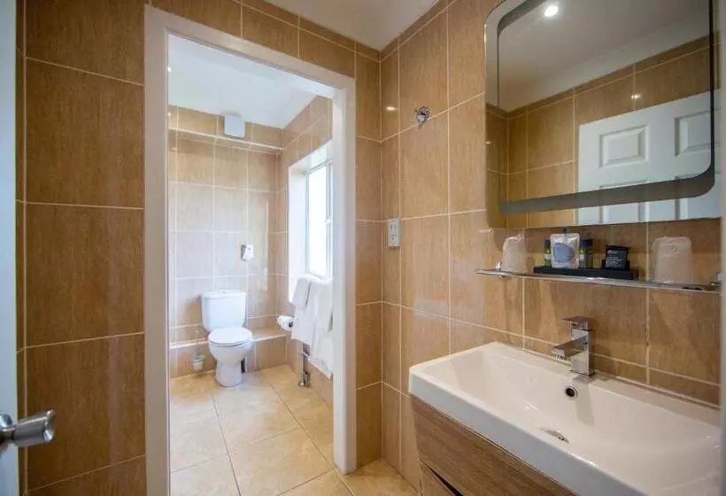 اتاق خانوادگی, Cumberland Hotel   Oceana Collection
