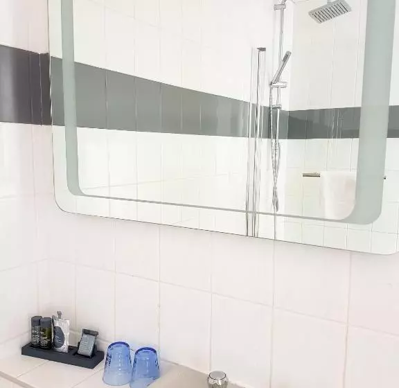 اتاق استاندارد با تخت بزرگ, Cumberland Hotel   Oceana Collection