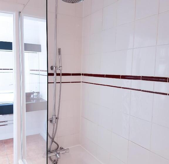 Номер Стандарт Вид на Море с Балконом, Cumberland Hotel Oceana Collection