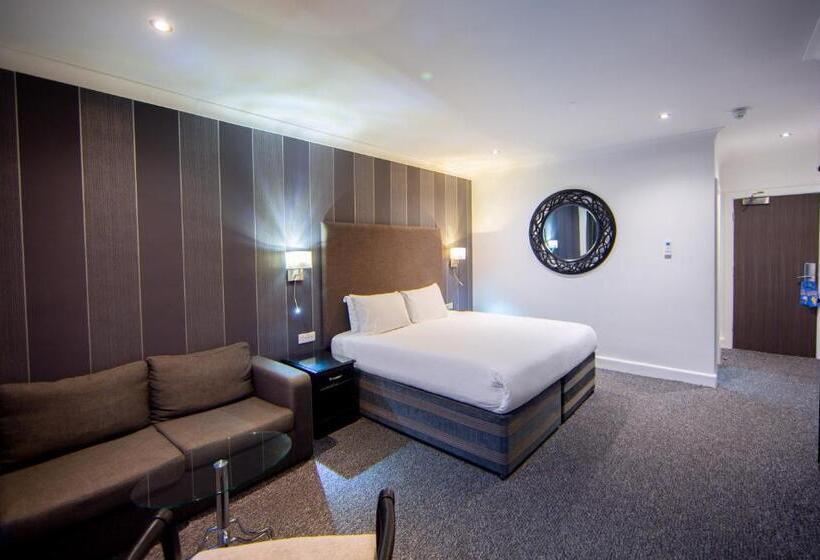 اتاق استاندارد با بالکن و چشم‌انداز دریا, Cumberland Hotel   Oceana Collection