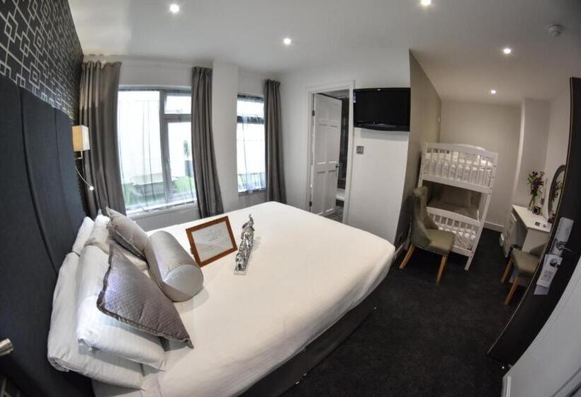 Семейный Номер, Cumberland Hotel Oceana Collection