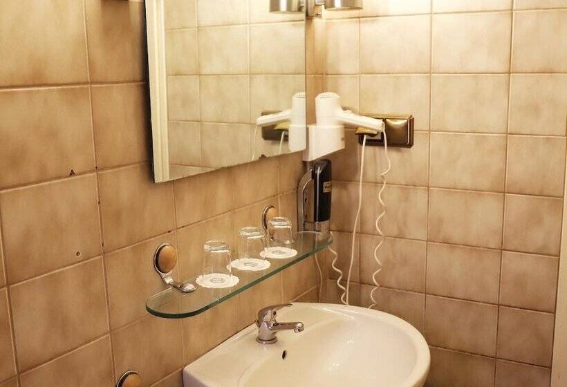 スタンダードルーム, Aurelia